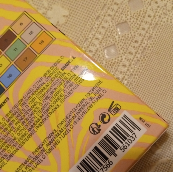 🆕 Disney's Lion King Revolution HAKUNA MATATA Eyeshadow Palette, Sealed, NIB - Picture 10 of 12